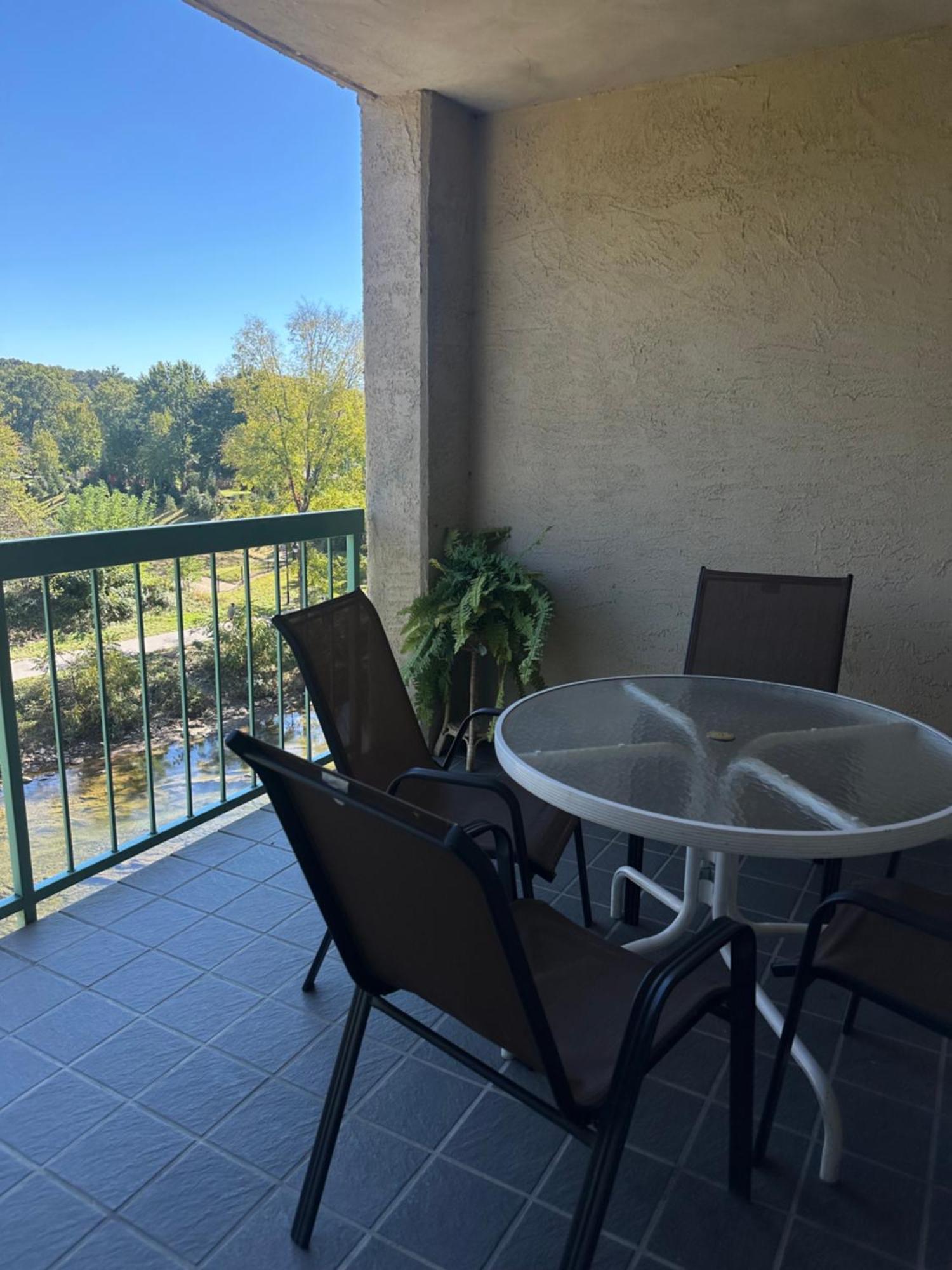 River Place Condos 409 1BD, 2Bath Pigeon Forge Exterior foto